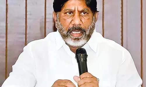 राजीव युवा विकासम अनुदान दस्तावेजों का वितरण सख्ती से किया जाना चाहिए: Deputy CM राजीव युवा विकासम अनुदान दस्तावेजों का वितरण सख्ती से किया जाना चाहिए: Deputy CM