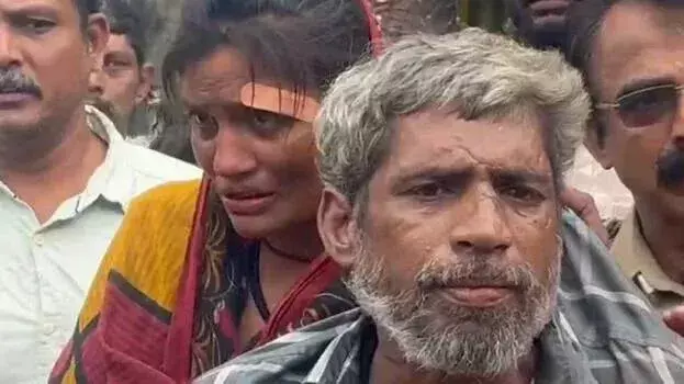 Kerala: बोरी में लड़के को अगवा करने की कोशिश, कोझिकोड में दो लोग गिरफ्तार Kerala: बोरी में लड़के को अगवा करने की कोशिश, कोझिकोड में दो लोग गिरफ्तार