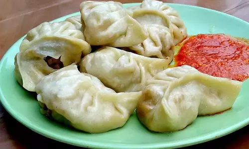 Veg momos बनाना है बहुत आसान, ट्राई करें ये स्वादिष्ट रेसिपी Veg momos बनाना है बहुत आसान, ट्राई करें ये स्वादिष्ट रेसिपी