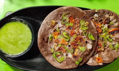 Ragi Uttapam सुबह की शुरुआत के लिए अच्छा विकल्प Ragi Uttapam सुबह की शुरुआत के लिए अच्छा विकल्प