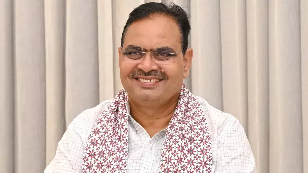 Jaipur: राज्य सेवा अधिकारियों के विरुद्ध सख्त कार्रवाई, 16 मामलों का निष्पादन Jaipur: राज्य सेवा अधिकारियों के विरुद्ध सख्त कार्रवाई, 16 मामलों का निष्पादन