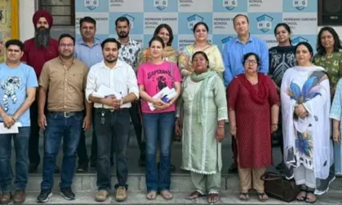 Jammu: हरमन गमीनर स्कूल में छात्रों के लिए स्वास्थ्य जांच शिविर का आयोजन Jammu: हरमन गमीनर स्कूल में छात्रों के लिए स्वास्थ्य जांच शिविर का आयोजन