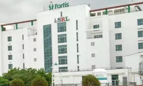 Fortis के दो डॉक्टरों को बच्चों के सुपर स्पेशलिस्ट कहने पर रोक