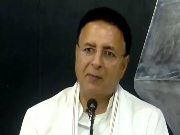 सर्जिकल स्ट्राइक के बारे में Shashi Tharoor ने जो कहा वह तथ्यात्मक रूप से गलत था: रणदीप सुरजेवाला सर्जिकल स्ट्राइक के बारे में Shashi Tharoor ने जो कहा वह तथ्यात्मक रूप से गलत था: रणदीप सुरजेवाला
