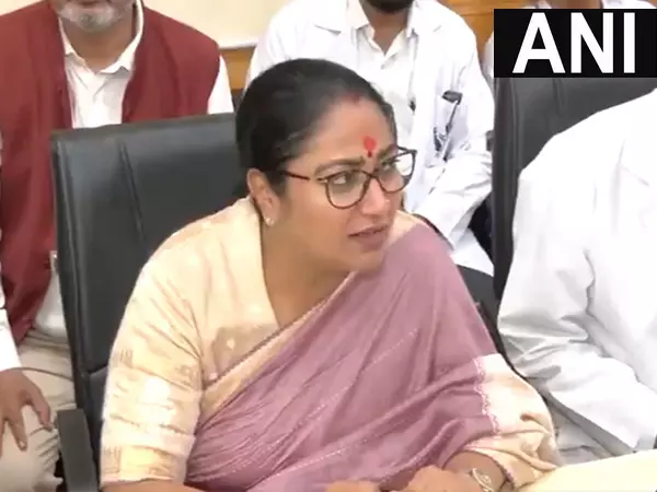Delhi सरकार निजी स्कूलों की फीस को विनियमित करने के लिए अध्यादेश लाने जा रही Delhi सरकार निजी स्कूलों की फीस को विनियमित करने के लिए अध्यादेश लाने जा रही