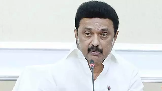 सरकारी सेवाओं को तेजी से प्राप्त करने के लिए सुगम शासन योजना: CM ने की शुरुआत सरकारी सेवाओं को तेजी से प्राप्त करने के लिए सुगम शासन योजना: CM ने की शुरुआत