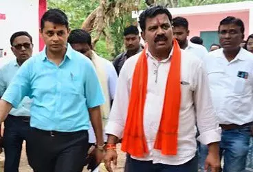 गृहमंत्री विजय शर्मा का बयान, बारूद को ज्यादा दूर नहीं ले जा पाएंगे नक्सली गृहमंत्री विजय शर्मा का बयान, बारूद को ज्यादा दूर नहीं ले जा पाएंगे नक्सली