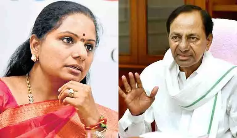 कविता की टिप्पणी पर बढ़ते आंतरिक असंतोष के बीच KCR पर कार्रवाई का दबाव कविता की टिप्पणी पर बढ़ते आंतरिक असंतोष के बीच KCR पर कार्रवाई का दबाव