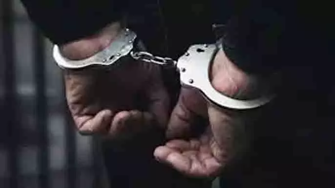 Balapur में 28 लाख रुपये की डकैती के मामले में 4 गिरफ्तार Balapur में 28 लाख रुपये की डकैती के मामले में 4 गिरफ्तार