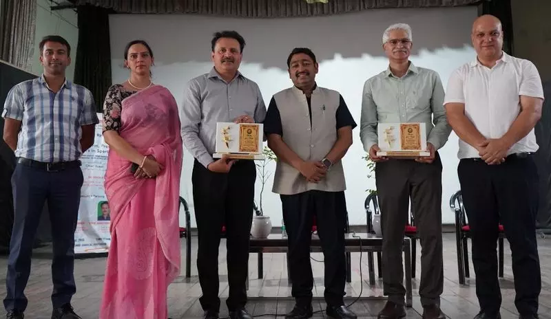 Haryana : राय विश्वविद्यालय ने खेलों में करियर पर कार्यक्रम आयोजित किया Haryana : राय विश्वविद्यालय ने खेलों में करियर पर कार्यक्रम आयोजित किया