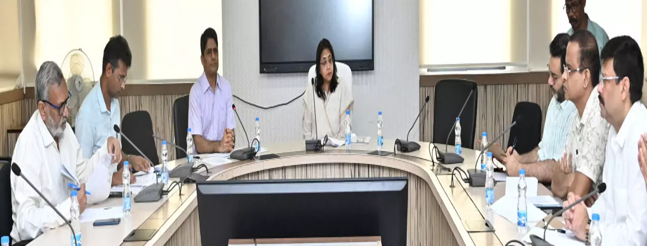बाढ़ के दौरान बचाव कार्य को लेकर हाई पावर कमेटी की हुई बैठक बाढ़ के दौरान बचाव कार्य को लेकर हाई पावर कमेटी की हुई बैठक