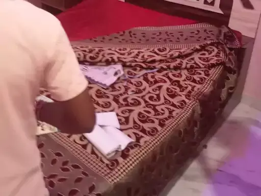 अंतिम संस्कार में गया था परिवार, इधर घर में हुई लाखों की चोरी अंतिम संस्कार में गया था परिवार, इधर घर में हुई लाखों की चोरी
