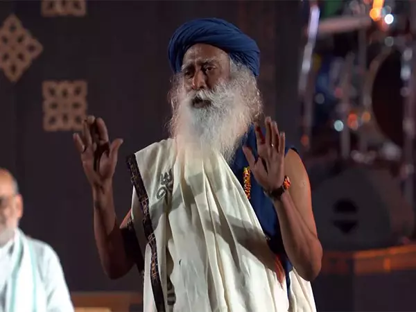 सद्गुरु ने अपनी पहचान के AI द्वारा दुरुपयोग के खिलाफ अदालत से संरक्षण की मांग की सद्गुरु ने अपनी पहचान के AI द्वारा दुरुपयोग के खिलाफ अदालत से संरक्षण की मांग की