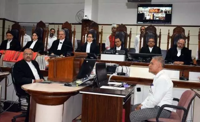 अधिवक्ताओं के निधन पर शोक व्यक्त करने के लिए HC ने पूर्ण न्यायालय में सुनवाई की अधिवक्ताओं के निधन पर शोक व्यक्त करने के लिए HC ने पूर्ण न्यायालय में सुनवाई की