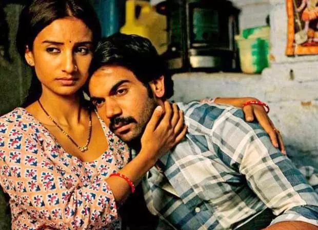 CityLights के 11 साल: हंसल मेहता ने प्लेटफॉर्म, भीड़ और कर्फ्यू के बीच की मुश्किल शूटिंग को याद किया CityLights के 11 साल: हंसल मेहता ने प्लेटफॉर्म, भीड़ और कर्फ्यू के बीच की मुश्किल शूटिंग को याद किया