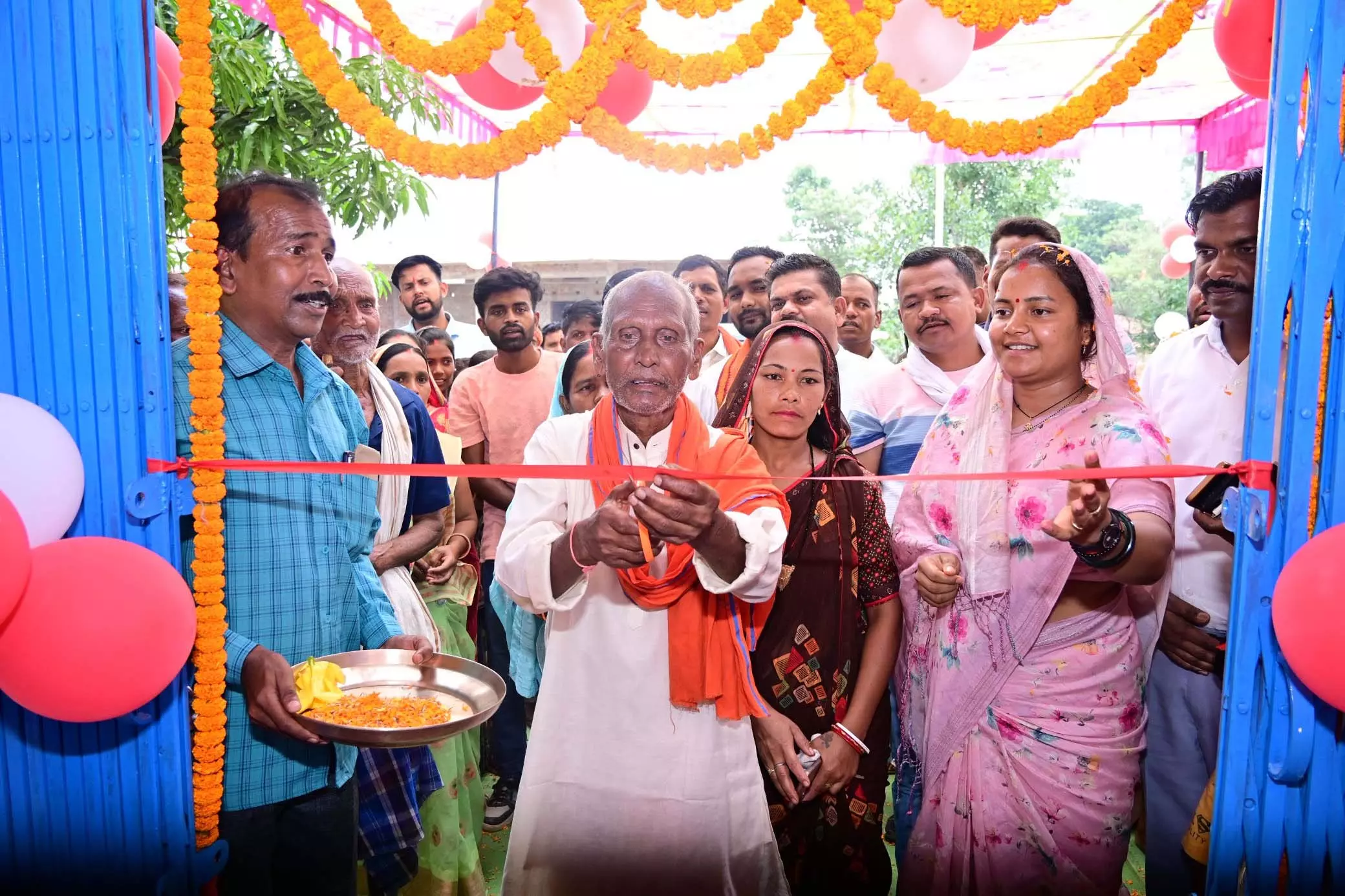 मंत्री लक्ष्मी राजवाड़े ने पीडीएस सह गोदाम भवन का किया लोकार्पण मंत्री लक्ष्मी राजवाड़े ने पीडीएस सह गोदाम भवन का किया लोकार्पण