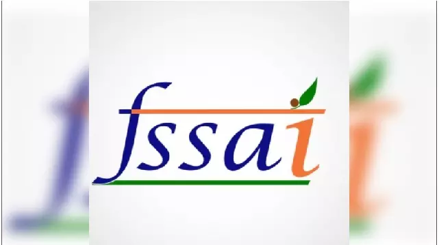 FSSAI ने खाद्य व्यापार कंपनियों को खाद्य लेबलिंग में 100% का प्रयोग न करने की सख्त सलाह जारी की FSSAI ने खाद्य व्यापार कंपनियों को खाद्य लेबलिंग में 100% का प्रयोग न करने की सख्त सलाह जारी की