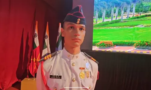 किसान का बेटा रक्षा मंत्रालय में अधिकारी बना, एनडीए ट्रेनिंग में किया टॉप किसान का बेटा रक्षा मंत्रालय में अधिकारी बना, एनडीए ट्रेनिंग में किया टॉप
