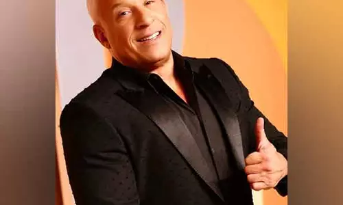 Vin Diesel ने अपने दिल को छू लेने वाले पोस्ट में हेलेन मिरेन को परिवार कहा Vin Diesel ने अपने दिल को छू लेने वाले पोस्ट में हेलेन मिरेन को परिवार कहा
