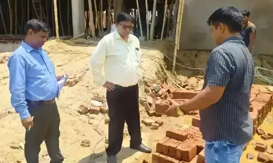 Basti: टिश्यूकल्चर लैब निर्माण पर डीएम की नजर, निरीक्षण कर कार्य में सुधार के निर्देश