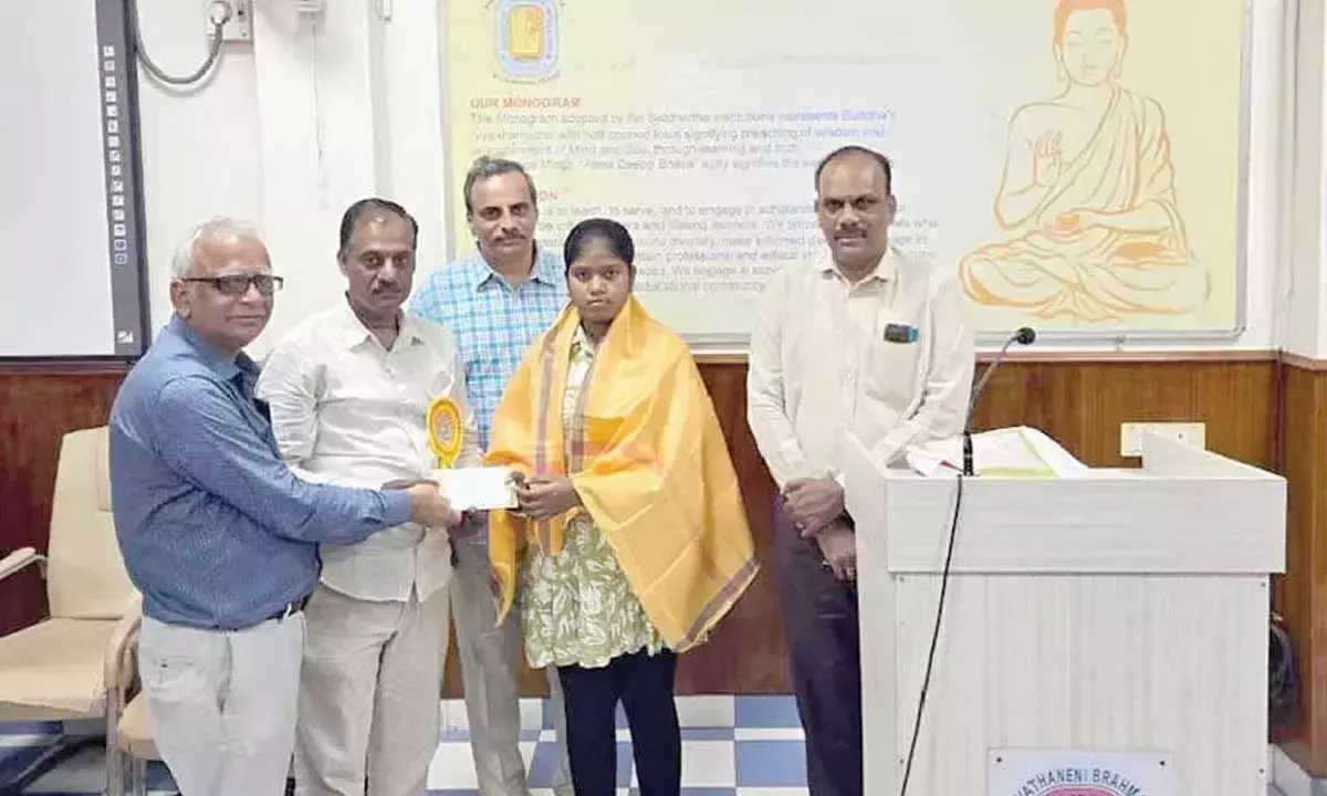 Andhra: सरवानी शतरंज चैंपियन बनीं Andhra: सरवानी शतरंज चैंपियन बनीं