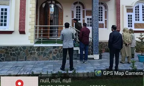 सीआईके ने कश्मीर में कई स्थानों पर छापे मारे