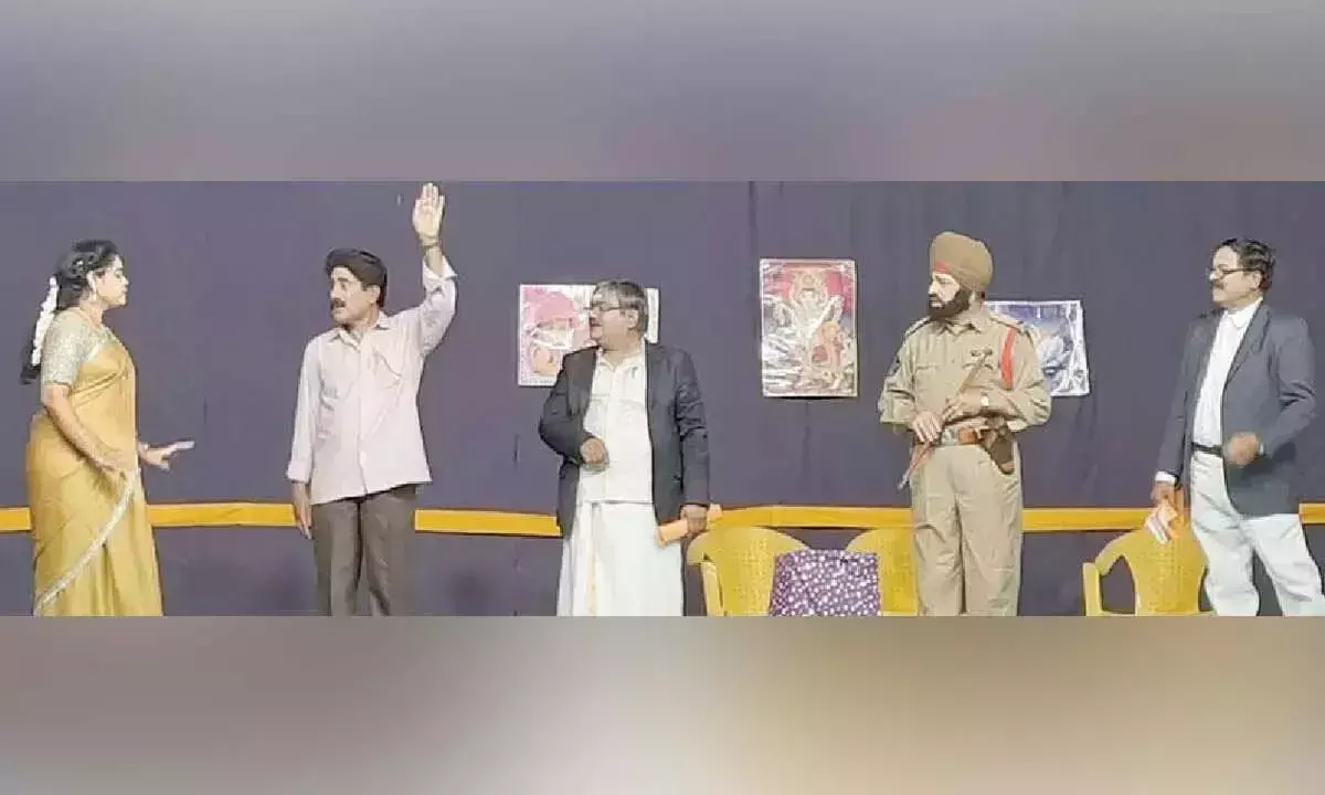 Andhra: सांस्कृतिक कार्यक्रम ने दर्शकों का मन मोह लिया Andhra: सांस्कृतिक कार्यक्रम ने दर्शकों का मन मोह लिया