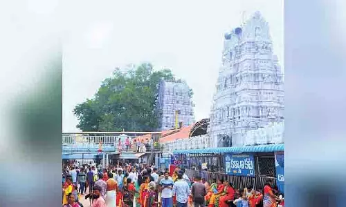 राजराजेश्वर स्वामी मंदिर के ईओ ने Telangana HC में याचिका दायर की
