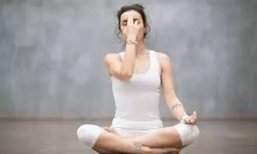 Yoga: इन योगासनों का नियमित अभ्यास आपको धूम्रपान छोड़ने में कर सकता है मदद Yoga: इन योगासनों का नियमित अभ्यास आपको धूम्रपान छोड़ने में कर सकता है मदद
