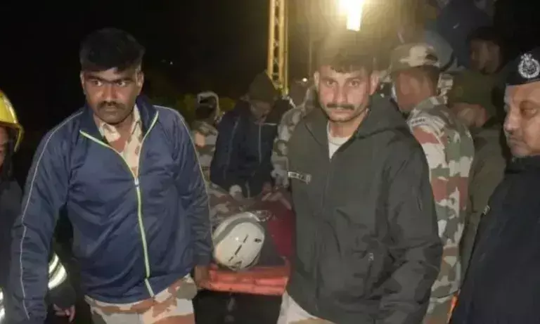 Sikkim: पर्यटकों का वाहन तीस्ता नदी में गिरा; 1 की मौत, 8 लापता