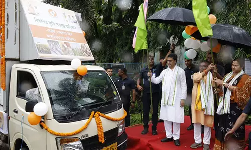 त्रिपुरा के किसानों को एआई और ड्रोन तकनीक से लाभ मिलेगा: CM Saha त्रिपुरा के किसानों को एआई और ड्रोन तकनीक से लाभ मिलेगा: CM Saha