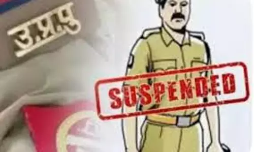 Lucknow: लूलू मॉल के पास ट्रैफिक जाम पर कार्रवाई, पांच पुलिसकर्मी सस्पेंड