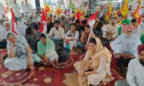 हिरासत में मौत के विरोध में Goniana शहर बंद, परिजनों ने पुरानी अनाज मंडी में किया प्रदर्शन