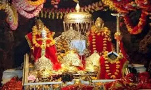 Vaishno Devi के पवित्र पिंडियों की पौराणिक कहानी, हर भक्त को जानना जरूरी Vaishno Devi के पवित्र पिंडियों की पौराणिक कहानी, हर भक्त को जानना जरूरी