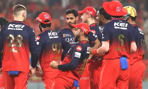 जब आरसीबी की स्थिति खराब थी, सभी ने उसके लिए योगदान दिया: वरुण आरोन जब आरसीबी की स्थिति खराब थी, सभी ने उसके लिए योगदान दिया: वरुण आरोन