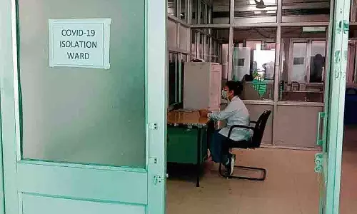 Chandigarh: कोविड खतरे से निपटने के लिए आइसोलेशन वार्ड और प्रोटोकॉल लागू Chandigarh: कोविड खतरे से निपटने के लिए आइसोलेशन वार्ड और प्रोटोकॉल लागू