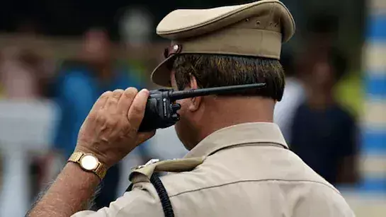 Kasganj में जुए के नेटवर्क पर पुलिस का शिकंजा, 25 आरोपियों पर गैंगस्टर एक्ट Kasganj में जुए के नेटवर्क पर पुलिस का शिकंजा, 25 आरोपियों पर गैंगस्टर एक्ट