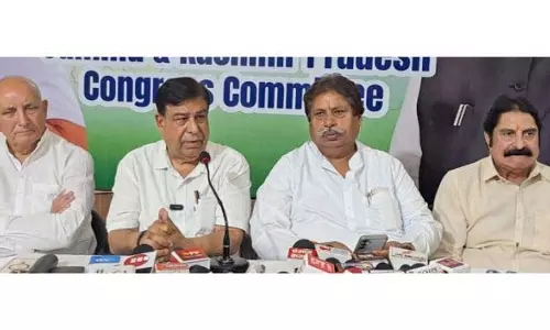 Jammu: कांग्रेस ने गृह मंत्री के इस्तीफे और दोषी भाजपा नेताओं के खिलाफ कार्रवाई की मांग की Jammu: कांग्रेस ने गृह मंत्री के इस्तीफे और दोषी भाजपा नेताओं के खिलाफ कार्रवाई की मांग की