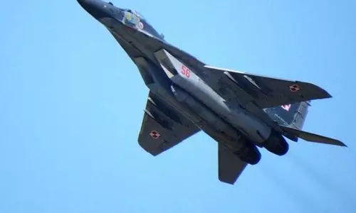 Defence Stocks Soar: अपोलो माइक्रो, जेन टेक, गार्डन रीच सहित 23 शेयरों में मई में 61% तक की बढ़त Defence Stocks Soar: अपोलो माइक्रो, जेन टेक, गार्डन रीच सहित 23 शेयरों में मई में 61% तक की बढ़त