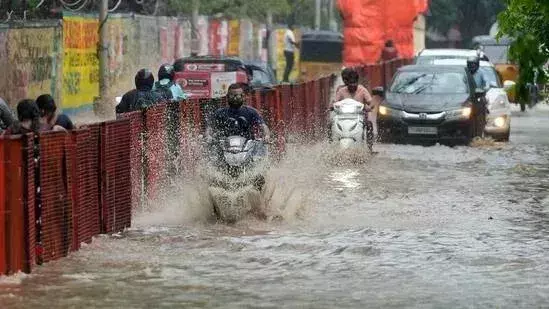 मौसम का कहर: आठ जिलों में Red alert , बाढ़ और भूस्खलन का खतरा मौसम का कहर: आठ जिलों में Red alert , बाढ़ और भूस्खलन का खतरा
