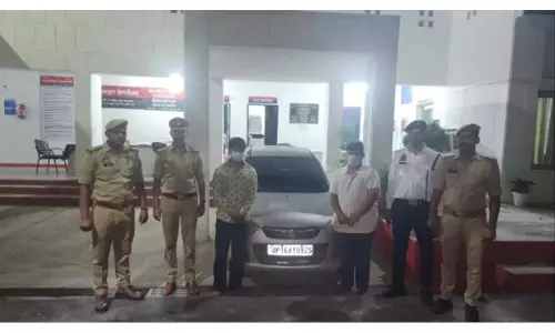 कार Factory में 500 मीटर तक टक्कर मारकर भागा, बोनट पर घसीटा, गिरफ्तार