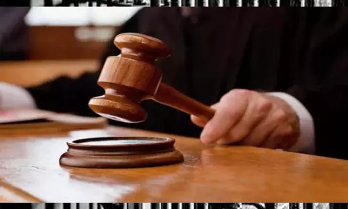 UP : एक्सिस बैंक अफसरों पर ₹6.60 लाख का घाटा UP : एक्सिस बैंक अफसरों पर ₹6.60 लाख का घाटा