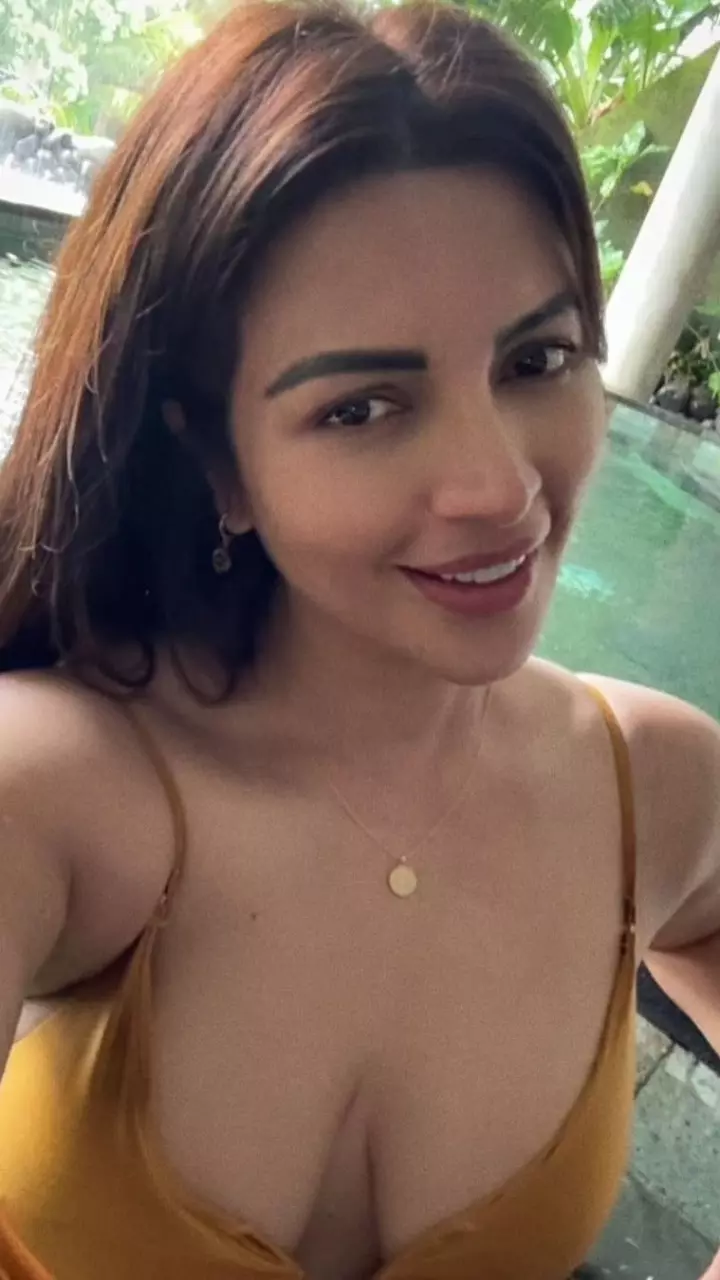 Shama Sikander का हॉट फोटो