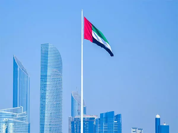 UAE राष्ट्रपति को अज़रबैजान के राष्ट्रपति का फ़ोन आया UAE राष्ट्रपति को अज़रबैजान के राष्ट्रपति का फ़ोन आया