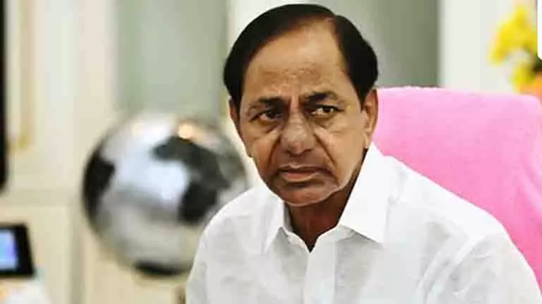 घोष आयोग का सामना करने की रणनीति पर चर्चा के लिए KCR-हरीश की फिर बैठक घोष आयोग का सामना करने की रणनीति पर चर्चा के लिए KCR-हरीश की फिर बैठक