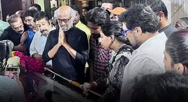 Tamil Nadu : रजनीकांत ने अभिनेता राजेश को श्रद्धांजलि दी Tamil Nadu : रजनीकांत ने अभिनेता राजेश को श्रद्धांजलि दी