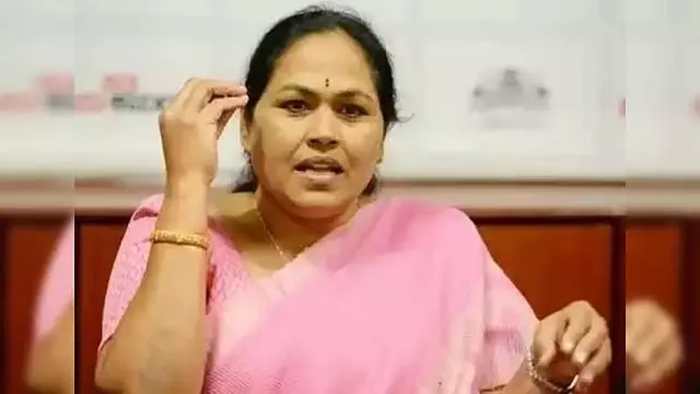 केंद्र सरकार नए श्रम संहिता को लागू करने के लिए प्रतिबद्ध: मंत्री शोभा करंदलाजे केंद्र सरकार नए श्रम संहिता को लागू करने के लिए प्रतिबद्ध: मंत्री शोभा करंदलाजे