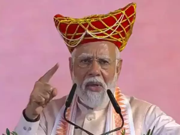 PM Modi ने ऑपरेशन सिंदूर में महिलाओं के योगदान की प्रशंसा की PM Modi ने ऑपरेशन सिंदूर में महिलाओं के योगदान की प्रशंसा की