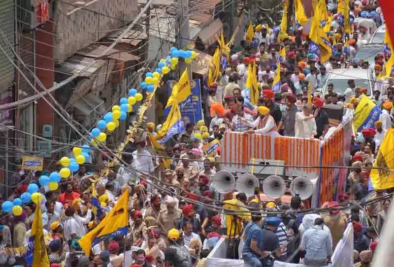 302 करोड़ की संपत्ति के साथ आप उम्मीदवार Sanjeev Arora अब तक के चुनावी मैदान में सबसे अमीर 302 करोड़ की संपत्ति के साथ आप उम्मीदवार Sanjeev Arora अब तक के चुनावी मैदान में सबसे अमीर
