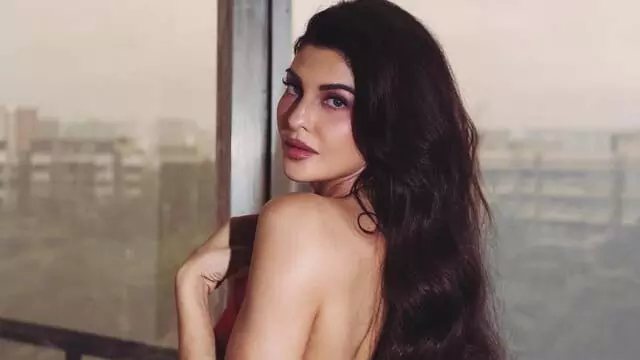 Miss World 2025 : फिनाले में दिखेगा जैकलीन का ग्लैमर Miss World 2025 : फिनाले में दिखेगा जैकलीन का ग्लैमर